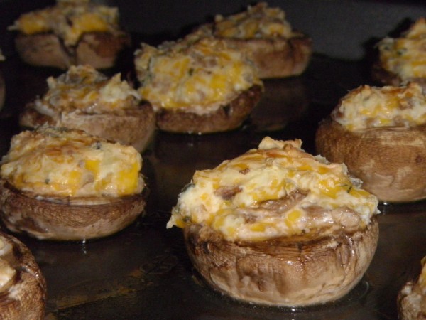 Easy Cheese Stuffed Mushrooms - Mom, Are We There Yet?